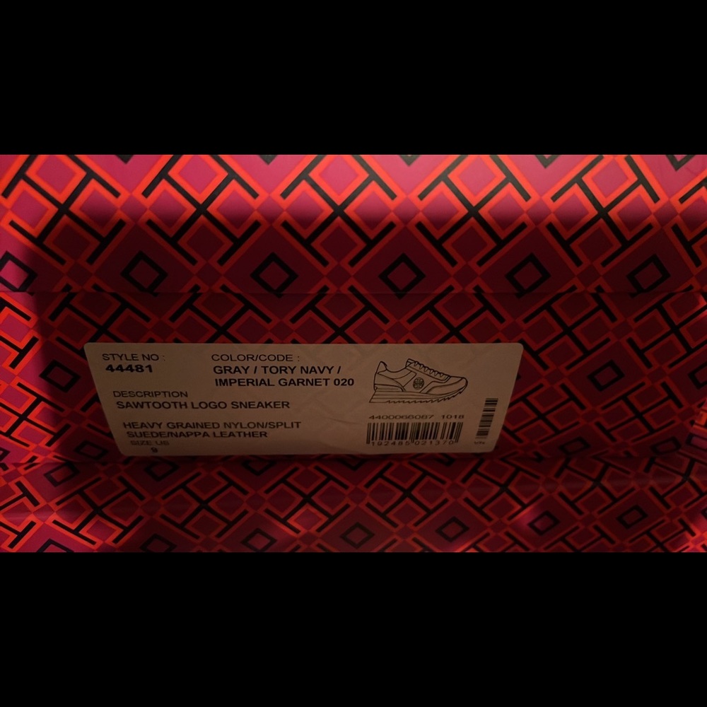 Authentic Tory Burch sneakers - Picture 6 of 8